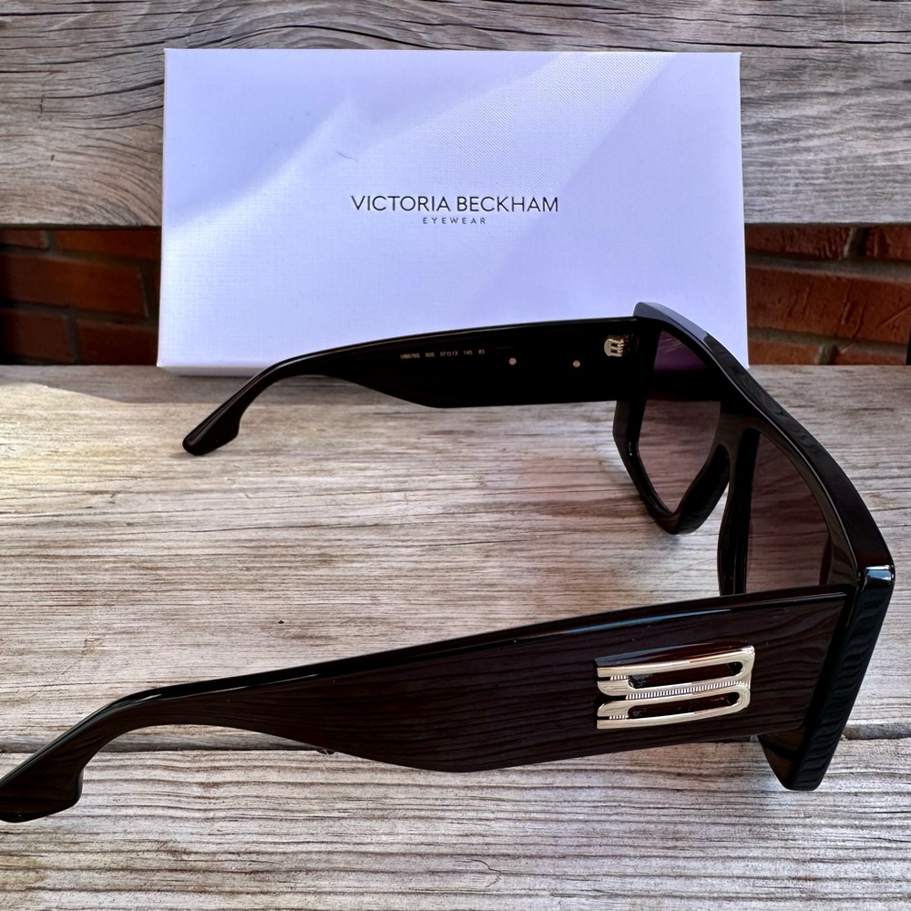 Victoria Beckham Black Sunglasses - Picture 3 of 11